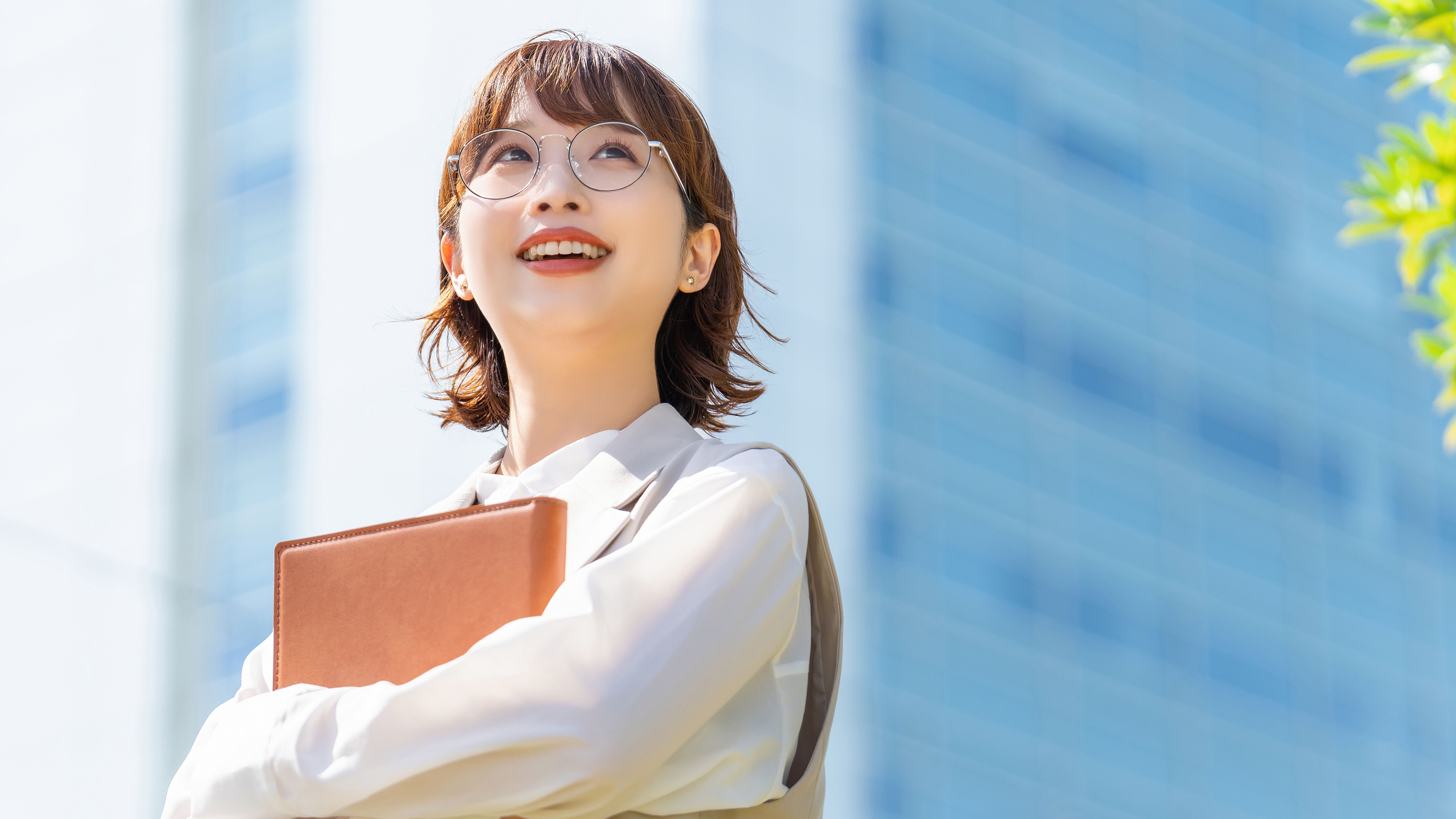 新しい調達・在庫管理サービスの活用事例や導入メリットをまとめた無料資料をダウンロード